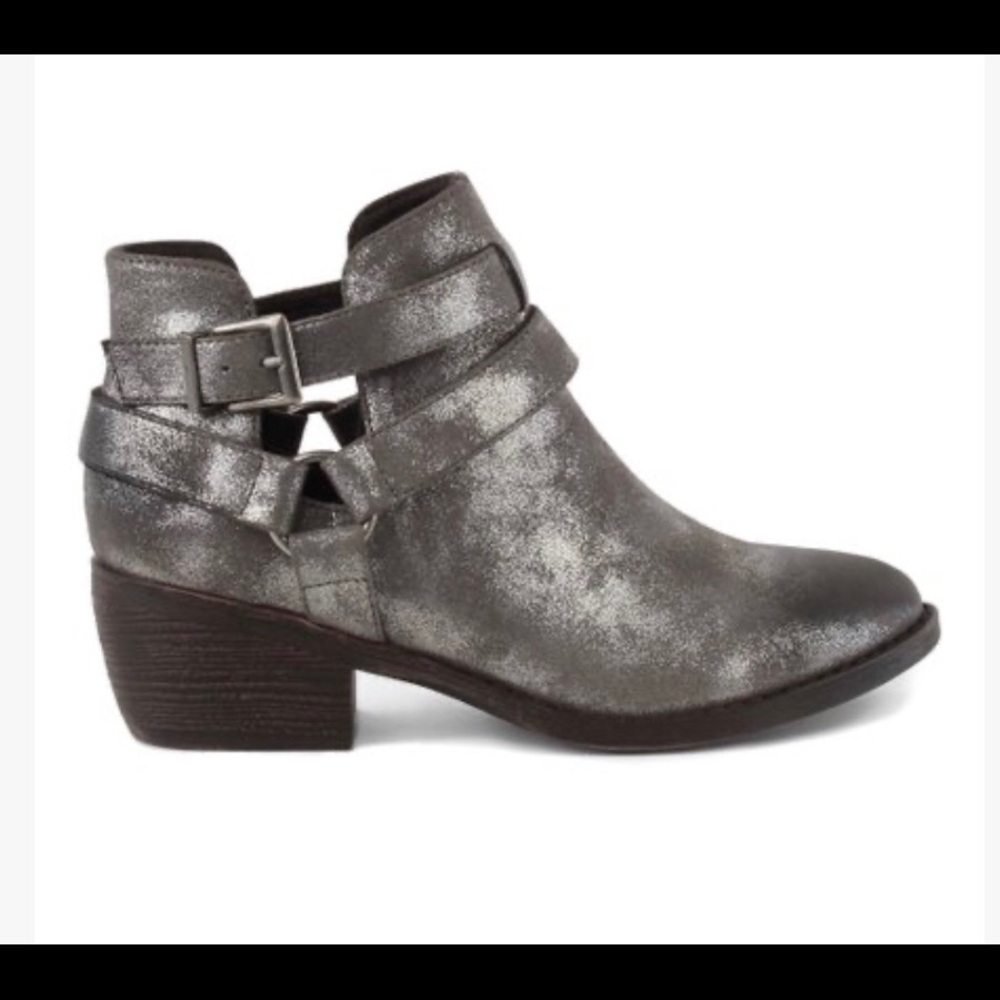 BG Women's Metallic Communal Bootie Size 8